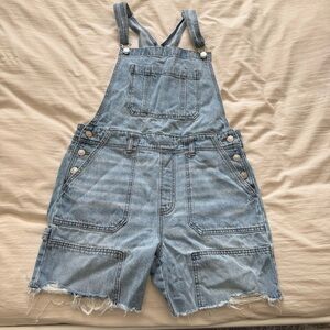 American eagle overall shorts